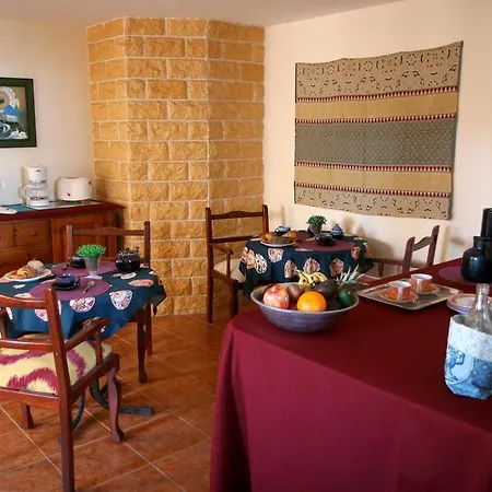 Bed & Breakfast Narayana Guime